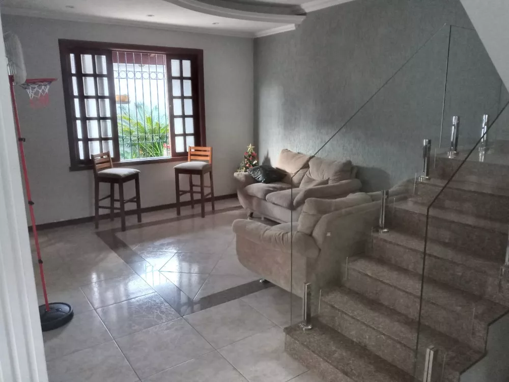 Casa à venda com 3 quartos, 360m² - Foto 3