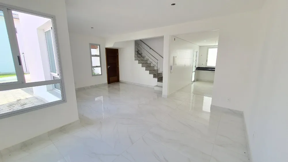 Casa, 3 quartos, 166 m² - Foto 1