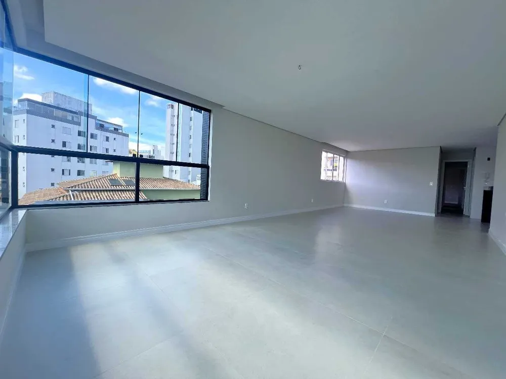 Cobertura, 5 quartos, 294 m² - Foto 2