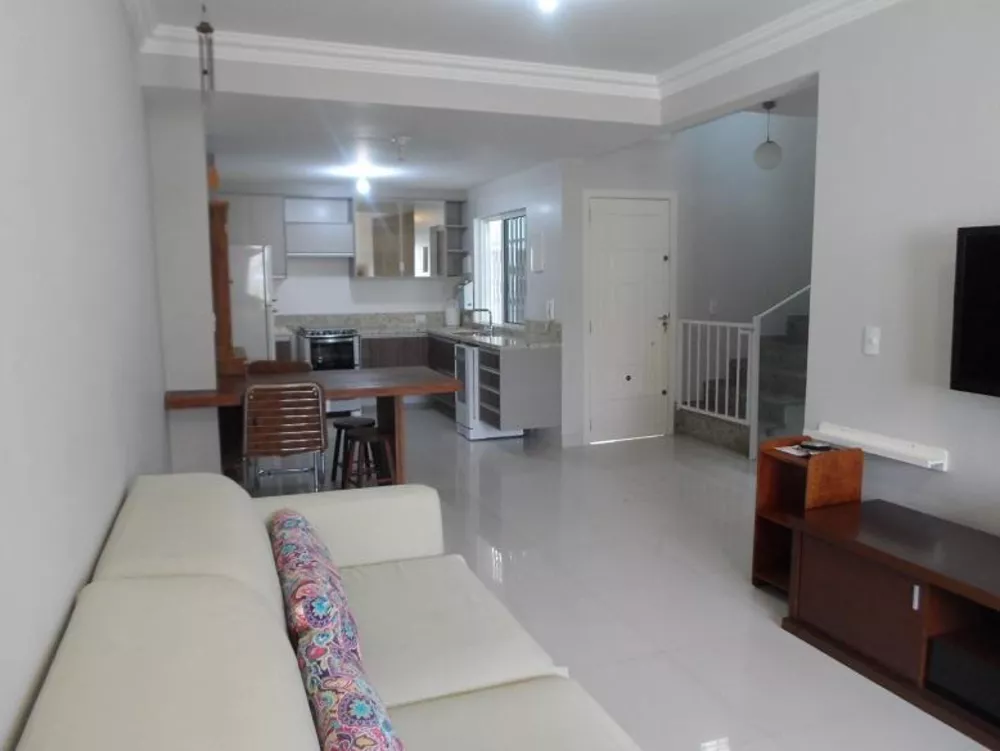 Casa à venda com 3 quartos, 147m² - Foto 5