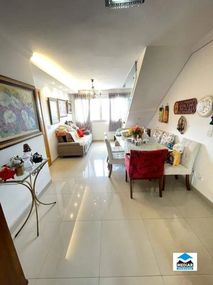 Cobertura, 3 quartos, 205 m² - Foto 2