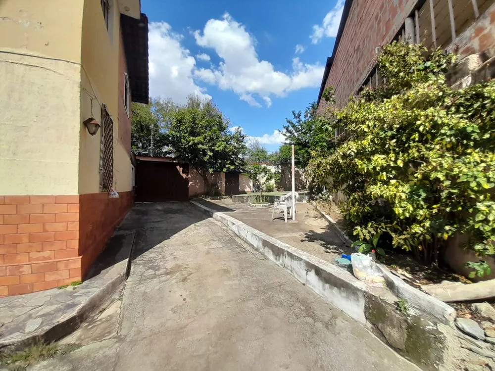 Casa, 3 quartos, 178 m² - Foto 1