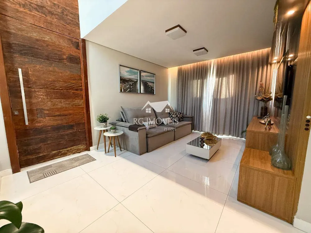 Casa, 3 quartos, 230 m² - Foto 2