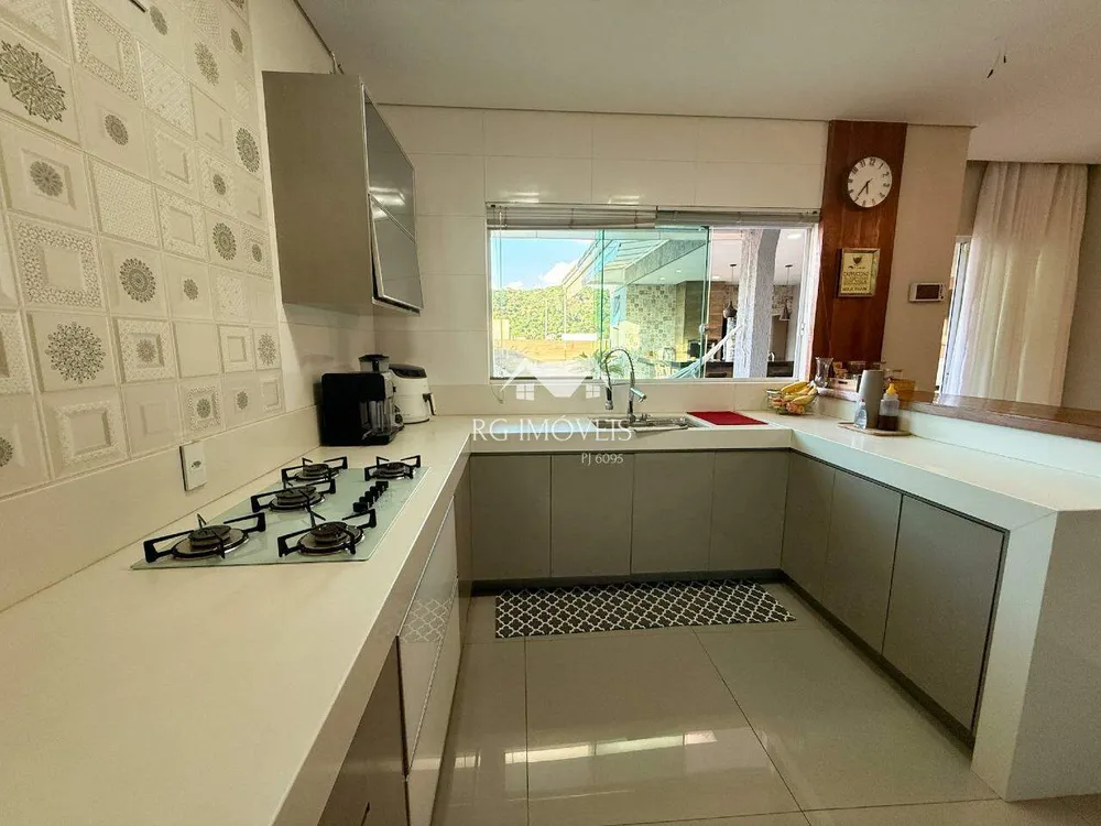 Casa, 3 quartos, 230 m² - Foto 13