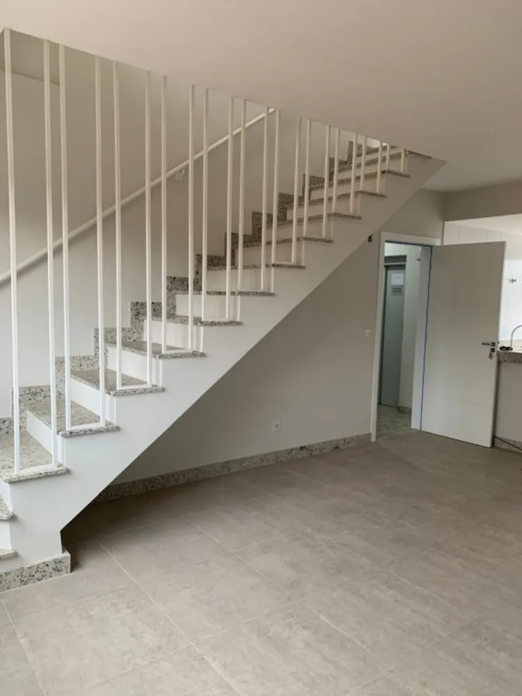 Cobertura, 3 quartos, 157 m² - Foto 2