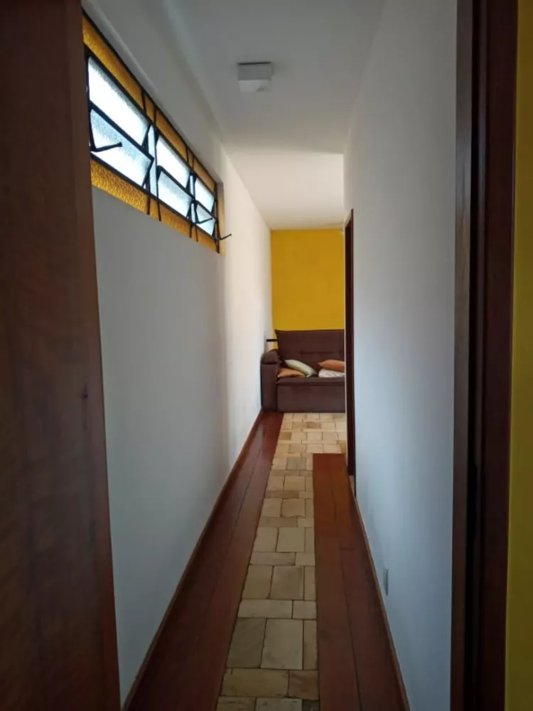 Casa à venda com 5 quartos, 190m² - Foto 11