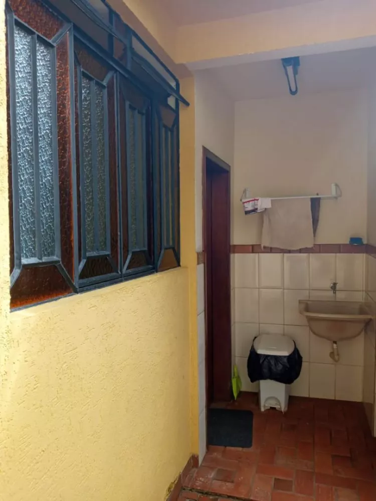 Casa à venda com 5 quartos, 190m² - Foto 10