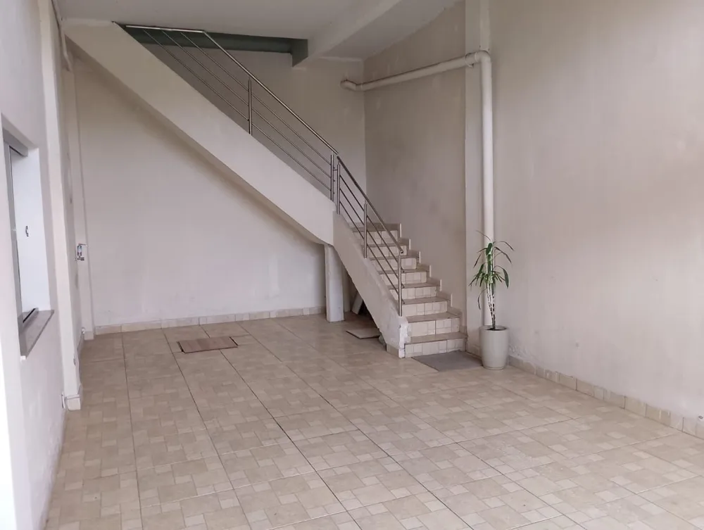 Casa, 3 quartos, 240 m² - Foto 1