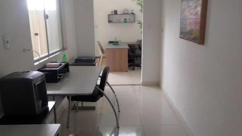 Casa, 3 quartos, 240 m² - Foto 2