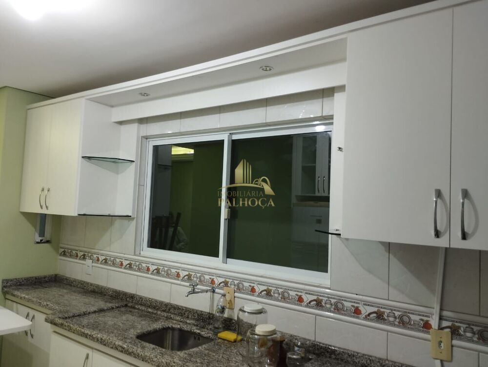Casa à venda com 3 quartos, 80m² - Foto 7
