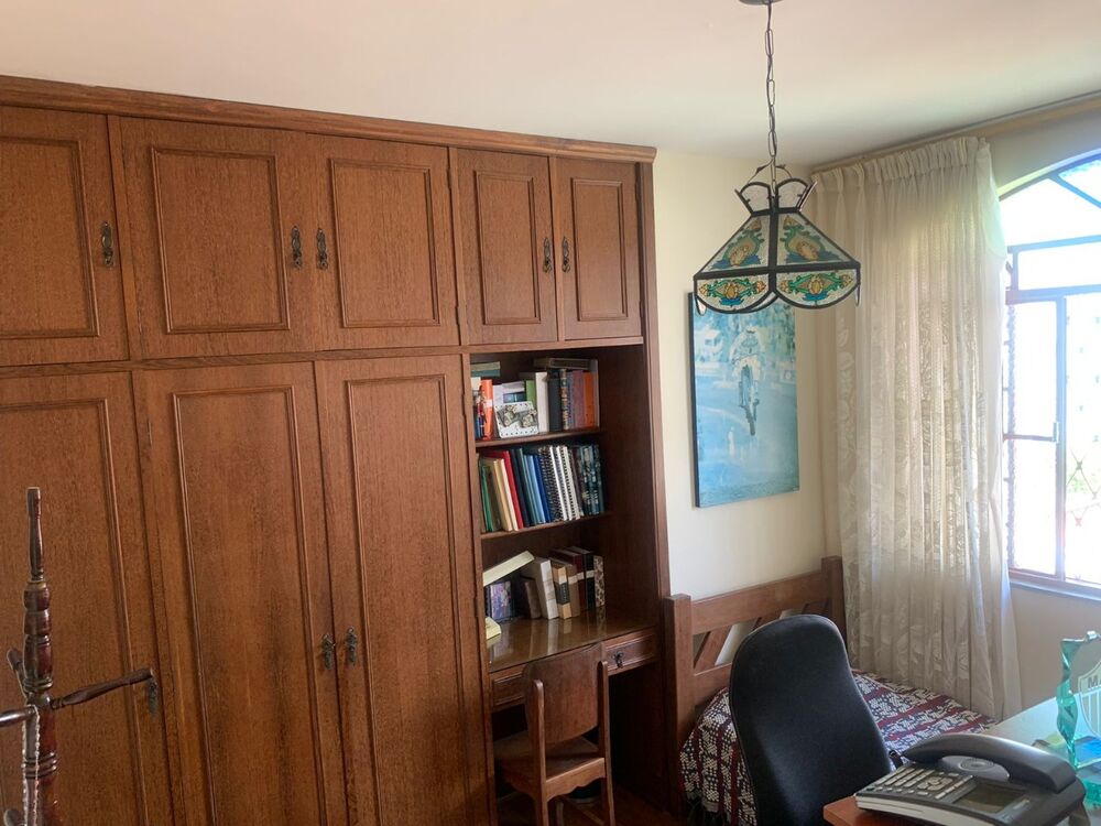 Casa à venda com 4 quartos, 360m² - Foto 3