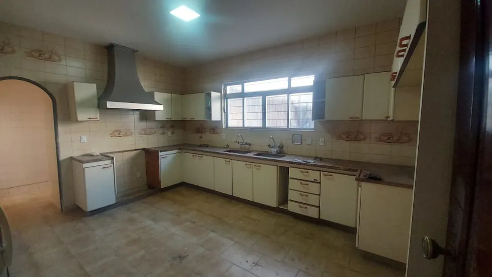 Casa, 4 quartos, 360 m² - Foto 4