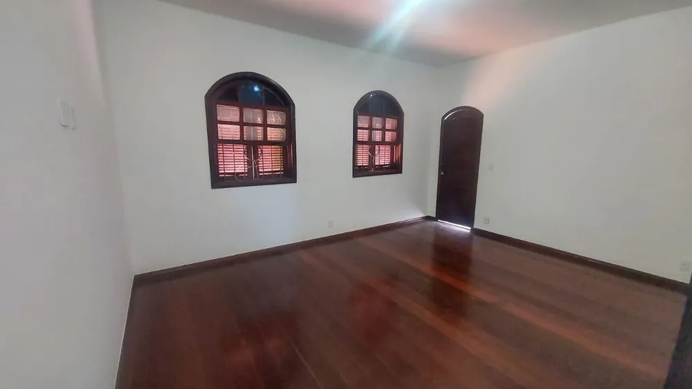 Casa, 4 quartos, 360 m² - Foto 2
