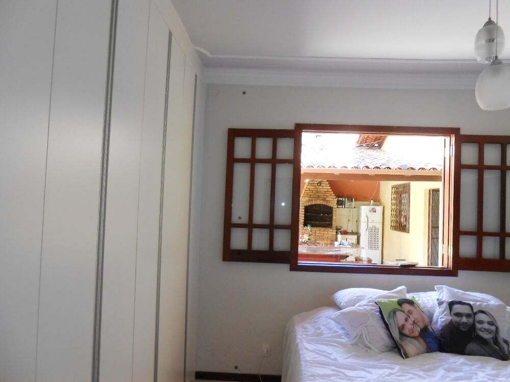 Casa à venda com 3 quartos, 200m² - Foto 4