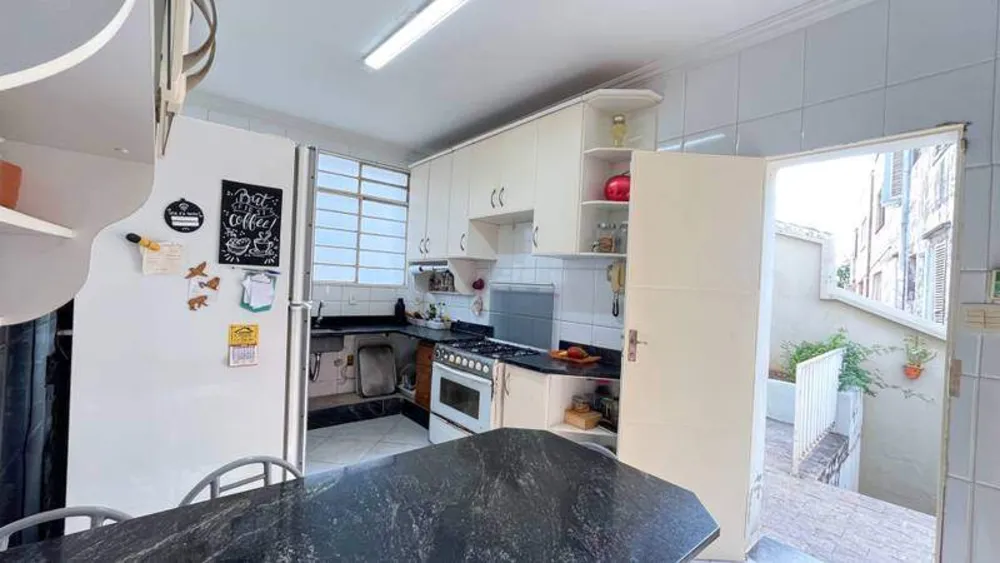 Casa, 7 quartos, 314 m² - Foto 1