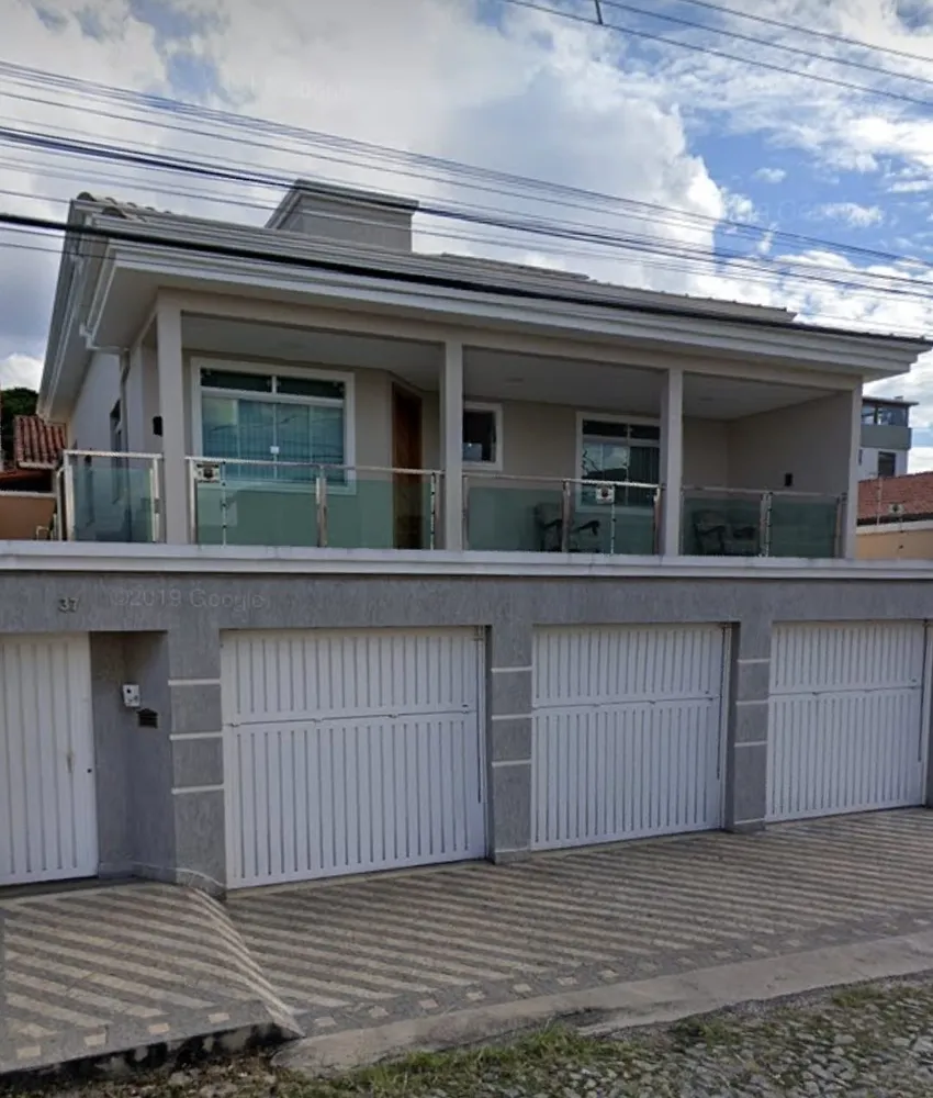 Casa, 3 quartos, 230 m² - Foto 1