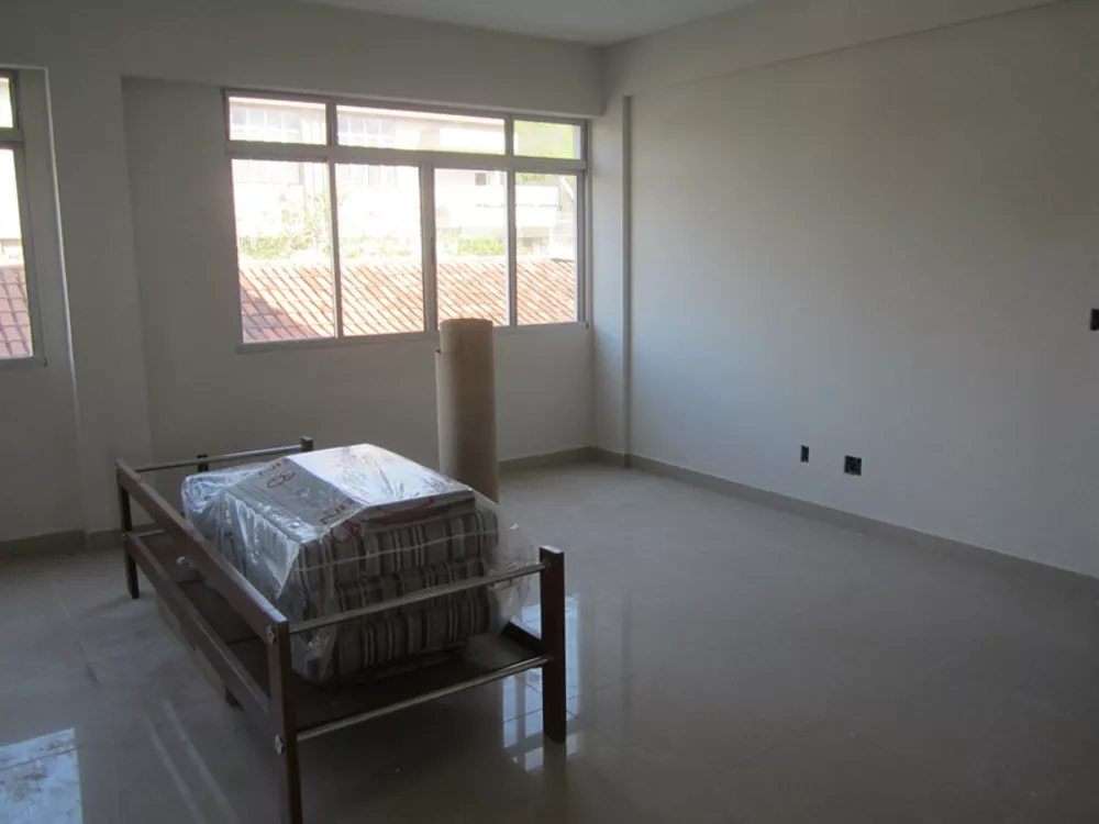 Apartamento à venda com 3 quartos, 92m² - Foto 3