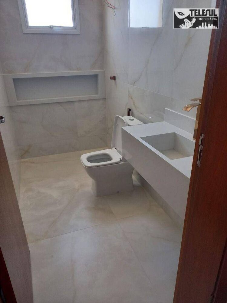 Apartamento à venda com 3 quartos, 168m² - Foto 3