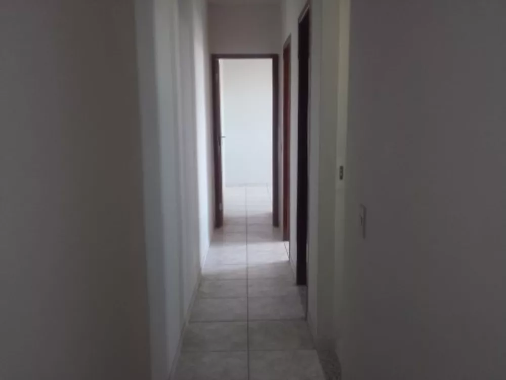 Apartamento à venda com 3 quartos, 62m² - Foto 4