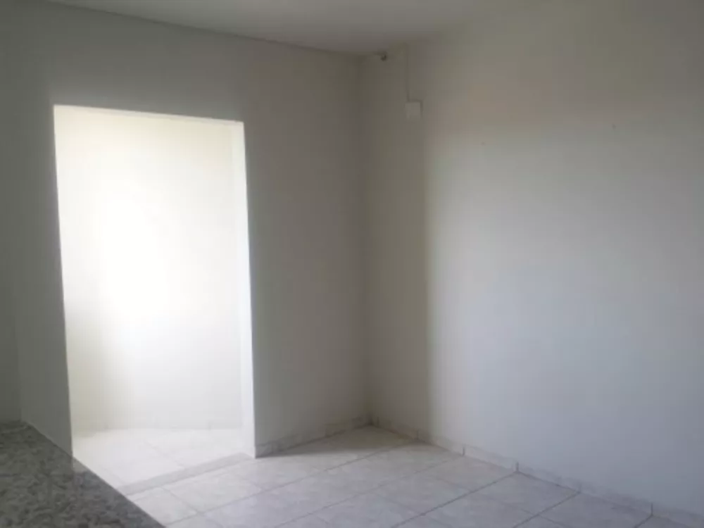 Apartamento à venda com 3 quartos, 62m² - Foto 2