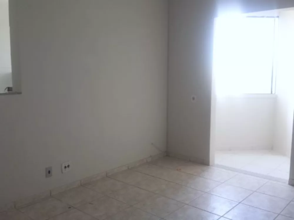 Apartamento à venda com 3 quartos, 62m² - Foto 3