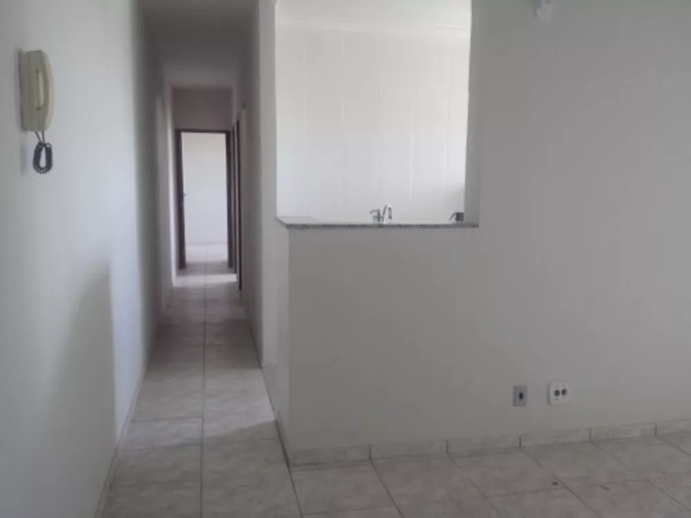 Apartamento à venda com 3 quartos, 62m² - Foto 1