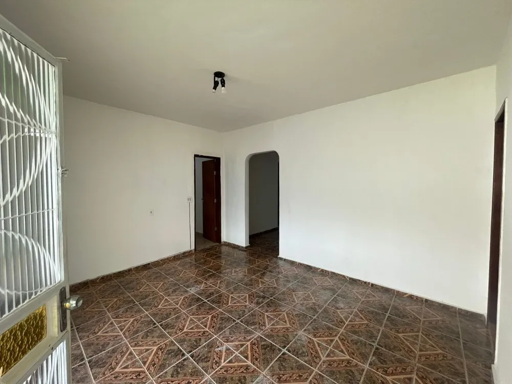 Casa, 4 quartos, 200 m² - Foto 1