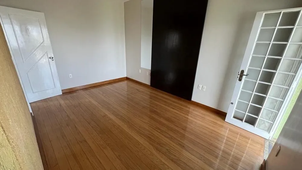 Casa, 3 quartos, 250 m² - Foto 11