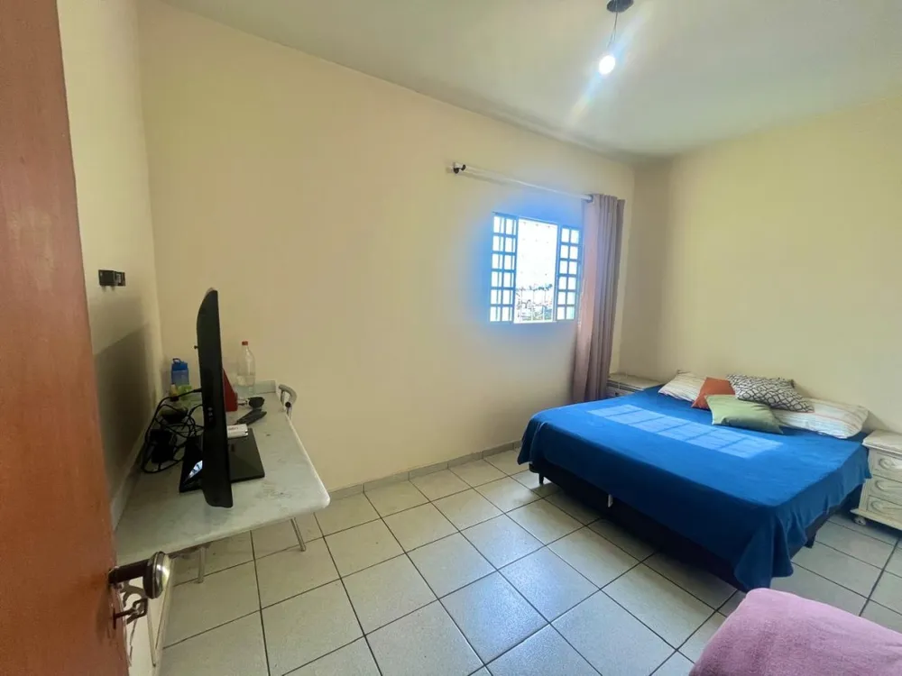 Casa, 3 quartos, 212 m² - Foto 3