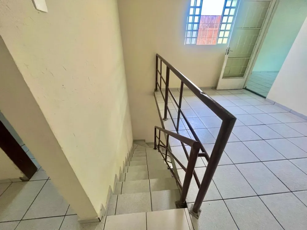 Casa, 3 quartos, 212 m² - Foto 4