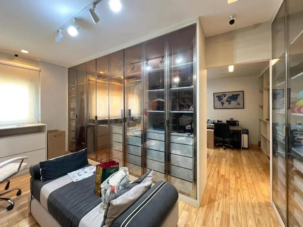 Apartamento, 3 quartos, 256 m² - Foto 11