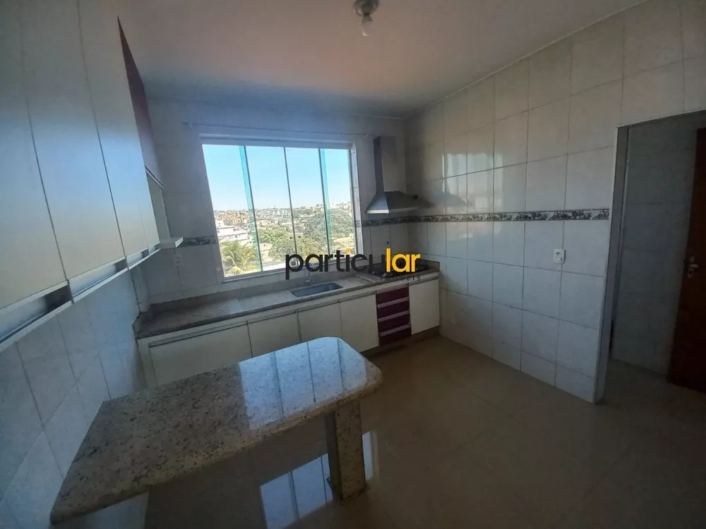 Apartamento para alugar com 3 quartos, 110m² - Foto 2