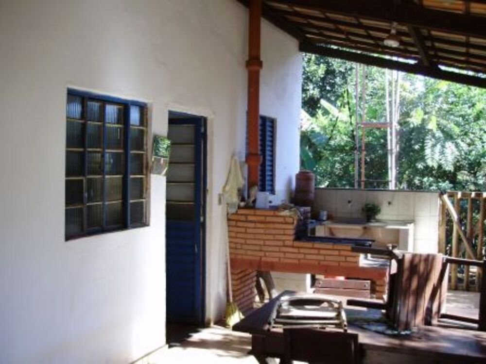 Sítio à venda com 4 quartos, 100m² - Foto 2