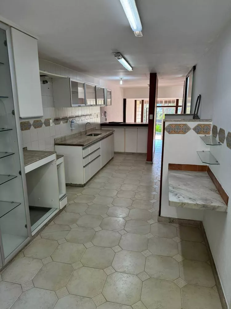 Casa de Condomínio à venda com 3 quartos, 3800m² - Foto 23