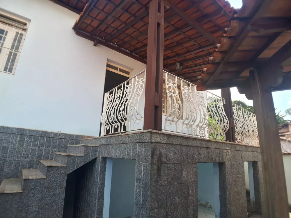 Casa à venda com 3 quartos, 200m² - Foto 6