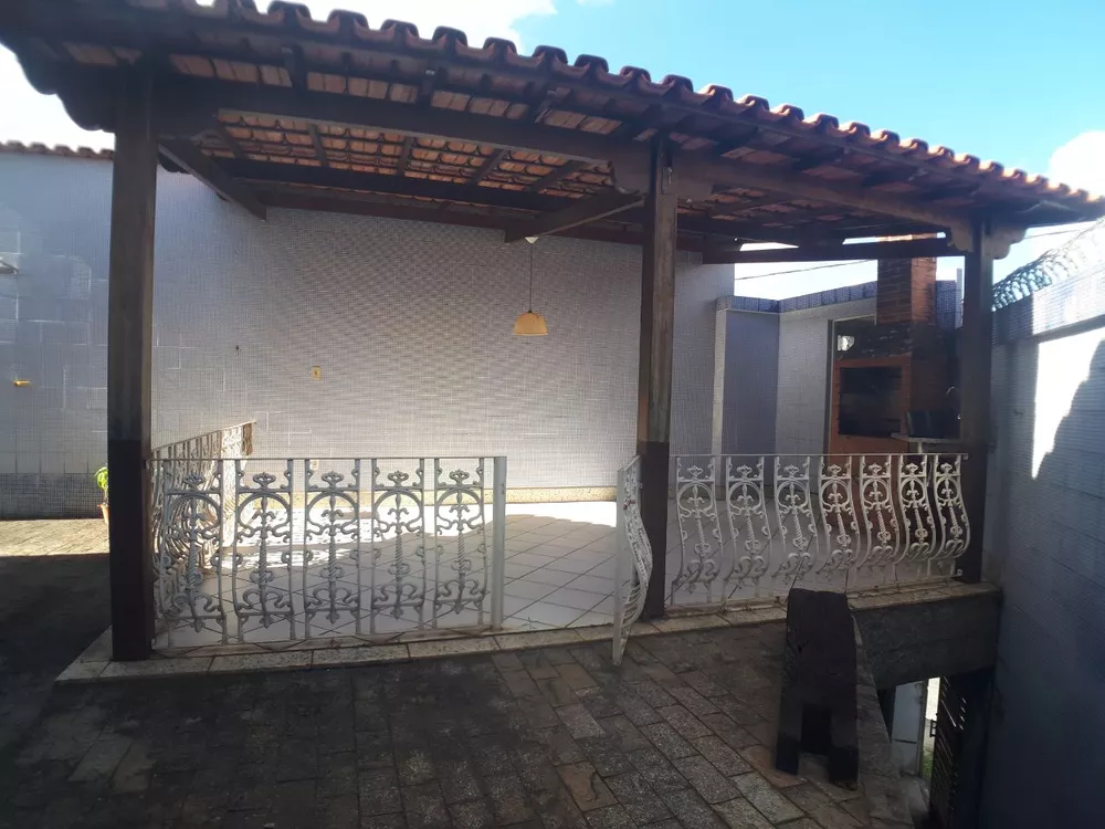 Casa à venda com 3 quartos, 200m² - Foto 3