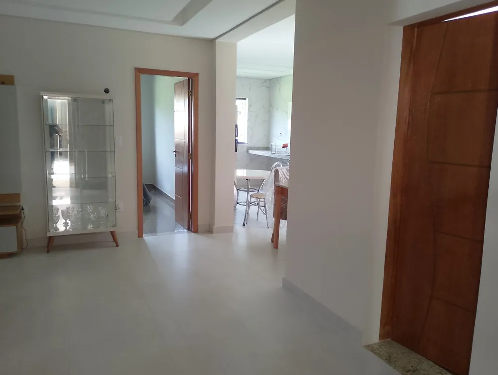 Sítio, 5 quartos, 240000 m² - Foto 2