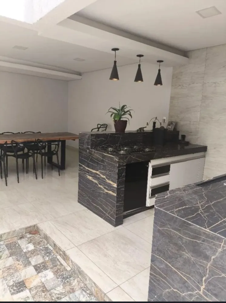 Casa, 4 quartos, 256 m² - Foto 11