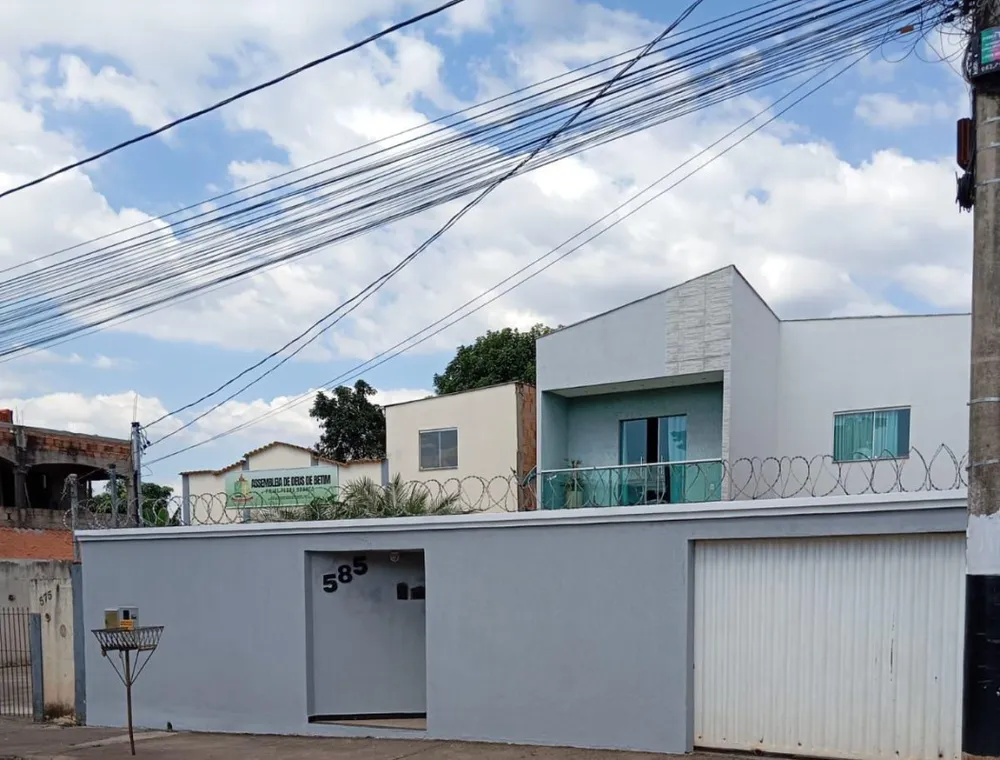 Casa, 4 quartos, 256 m² - Foto 1