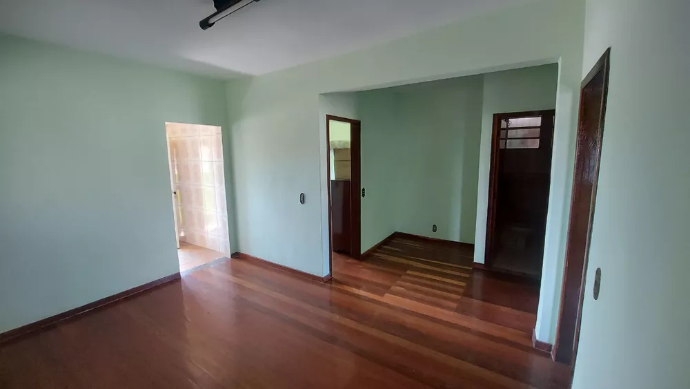 Casa para alugar com 3 quartos, 120m² - Foto 2