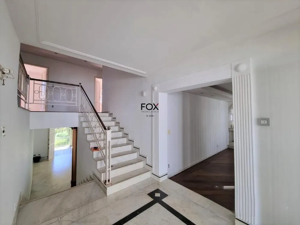 Casa, 6 quartos, 665 m² - Foto 1