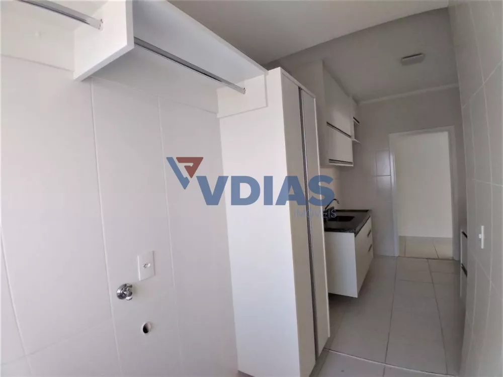 Apartamento para alugar com 2 quartos, 68m² - Foto 17