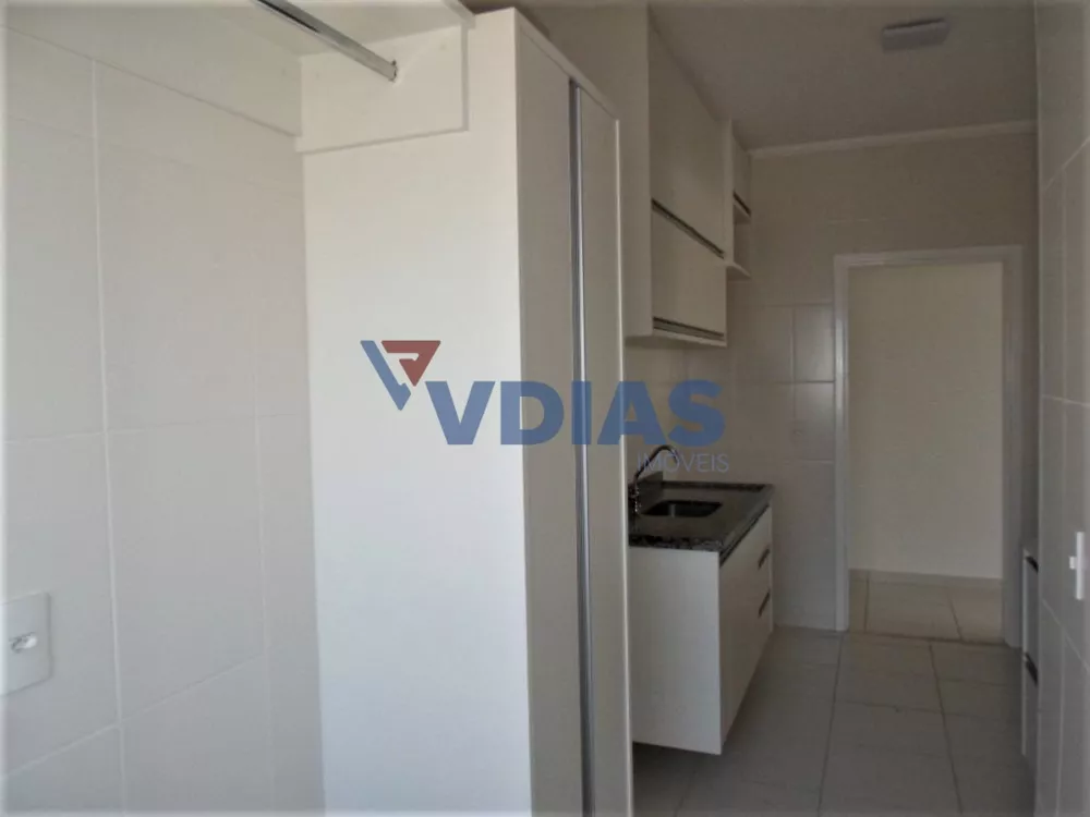 Apartamento para alugar com 2 quartos, 68m² - Foto 3