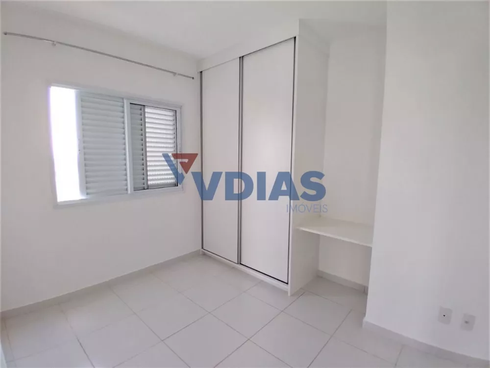 Apartamento para alugar com 2 quartos, 68m² - Foto 12