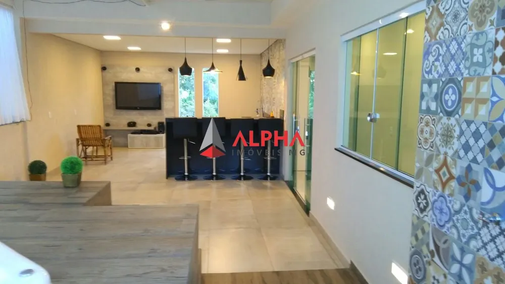 Casa, 3 quartos, 280 m² - Foto 1
