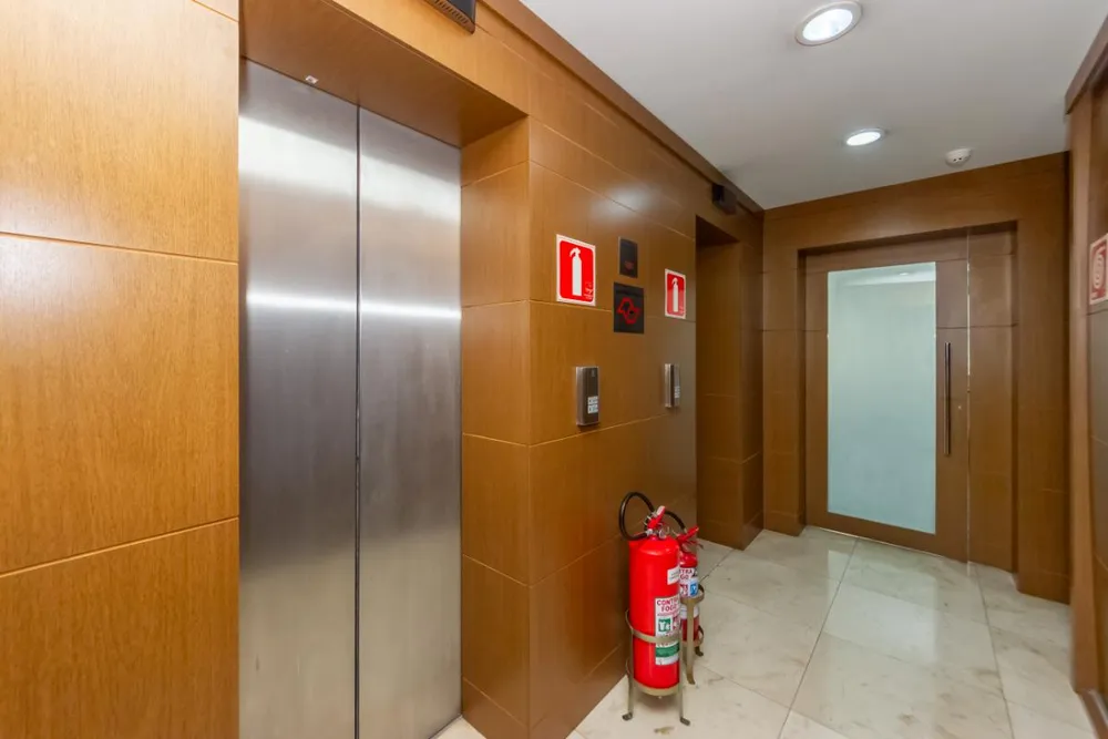 Sala-Conjunto, 200 m² - Foto 1