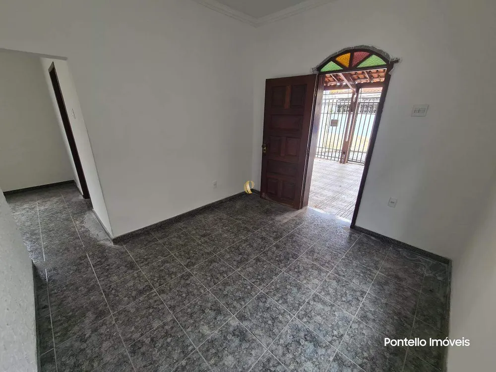 Casa, 4 quartos, 193 m² - Foto 2