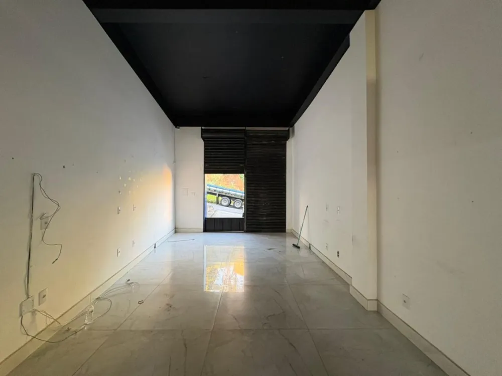 Loja-Salão, 60 m² - Foto 1