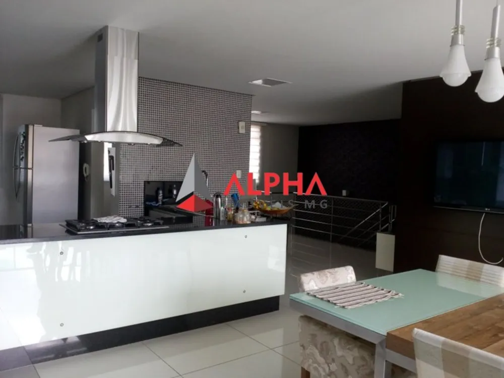 Apartamento, 3 quartos, 215 m² - Foto 1