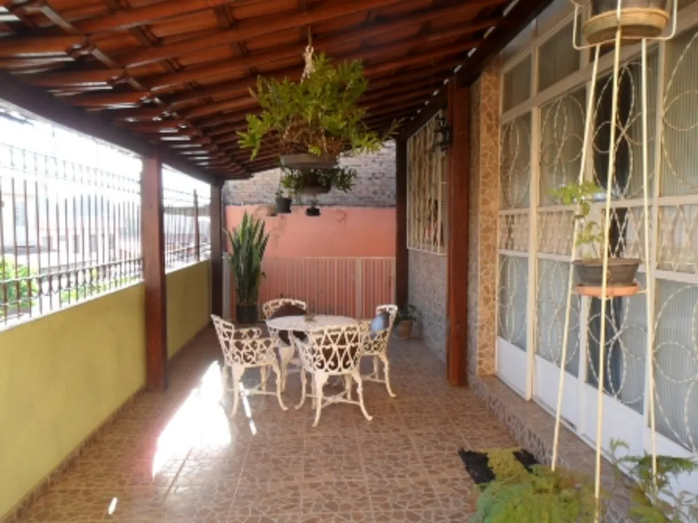 Casa, 3 quartos, 250 m² - Foto 2